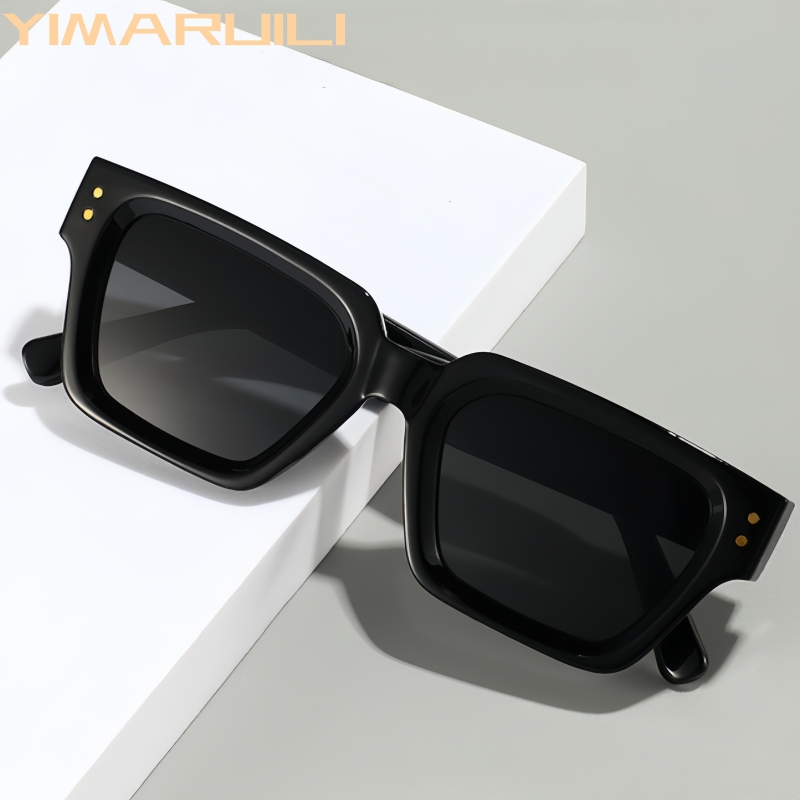 Men Fashion Photography - แว่นกันแดดทรงเหลี่ยมย้อนยุค YIMARUILI สำหรับผู้ชายและผู้หญิง แฟชั่นป้องกันรังสียูวี ทันสมัย โดดเด่น